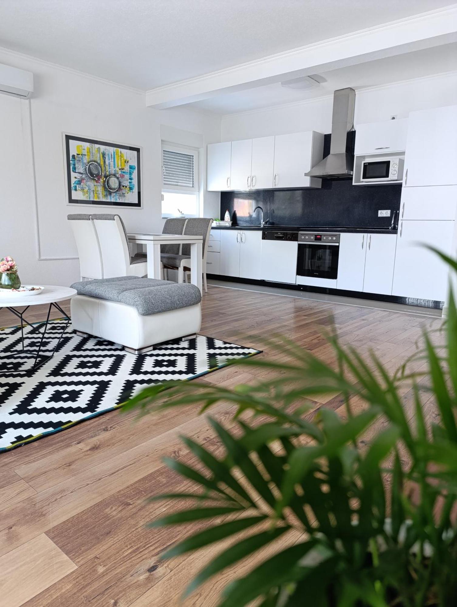 Apartmani Jasmina 2 Bihac Bilik gambar